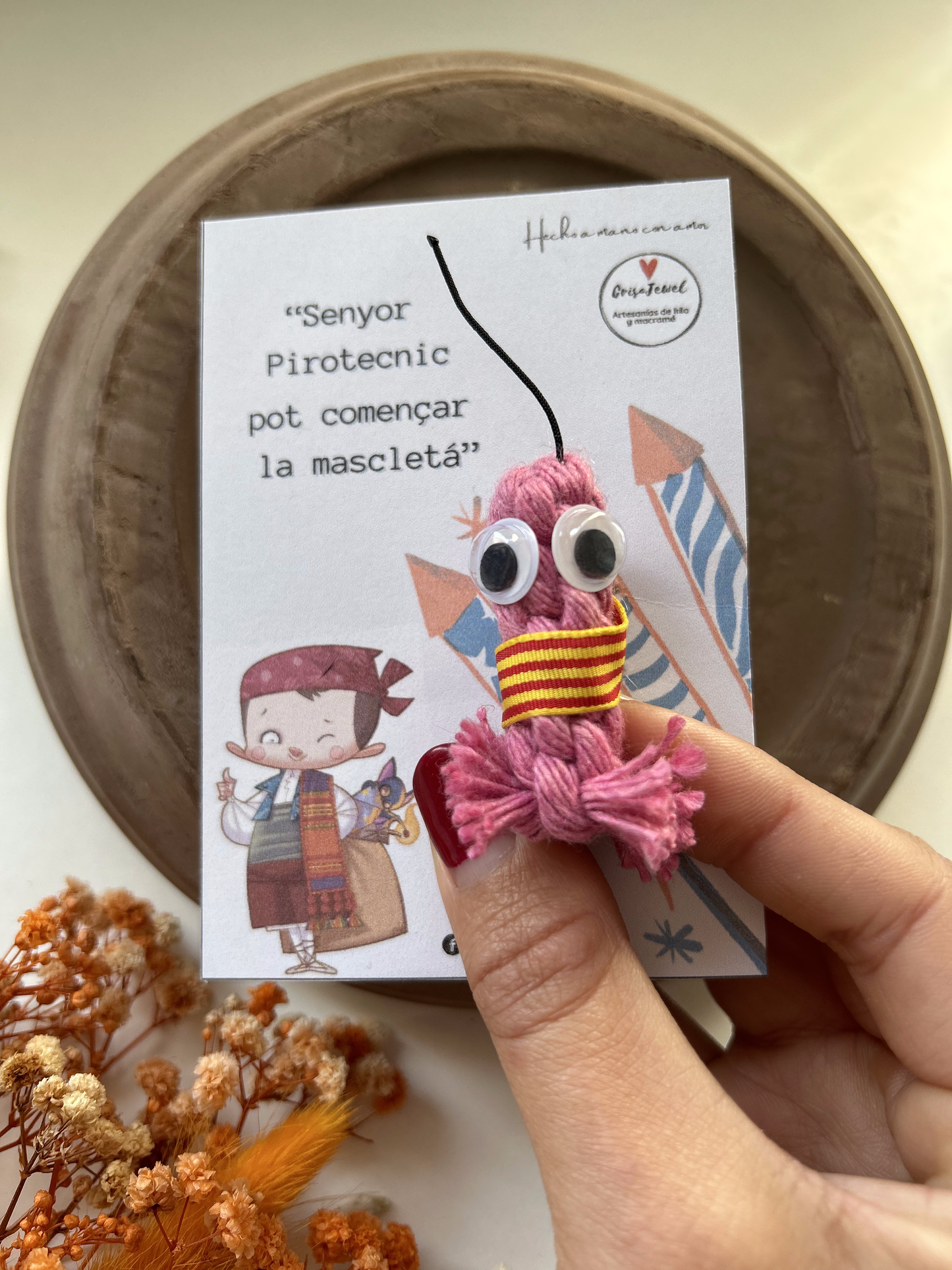 Mini Masclets de macramé hechos a mano con hilos de algodón y broches de acero inoxidable, regalo original para Fallas.