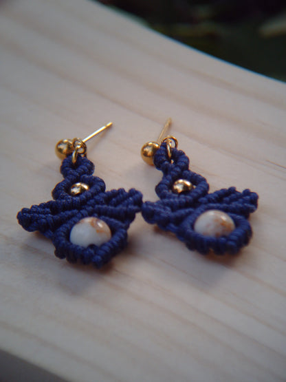 Pendientes de macramé hechos a mano con diseño floral, ligeros y elegantes, joyería artesanal inspirada en la naturaleza