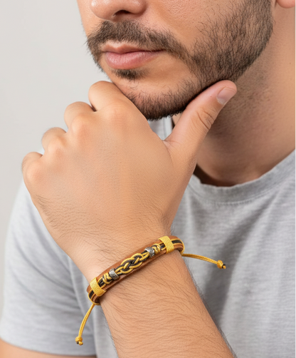 Pulsera Halo con base de cuero y doble diseño colorido superpuesto.