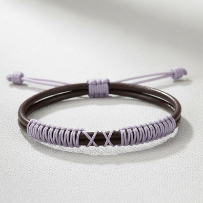 La pulsera Blazar es ideal tanto para Él como para Ella. Gracias a su diseño colorido e informal, es el perfecto regalo para estas navidades. Sorprende a tus amigos con estas sencillas y elegantes pulseras que serán tendencia este año.
